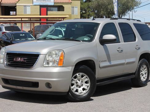Used 2007 GMC Yukon SLE RWD image 4