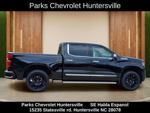 Certified 2022 Chevrolet Silverado 1500 High Country w/ Technology Package AWD/4WD image 35