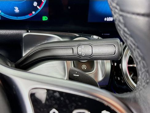 Used 2023 Mercedes-Benz GLB 250 4MATIC image 16