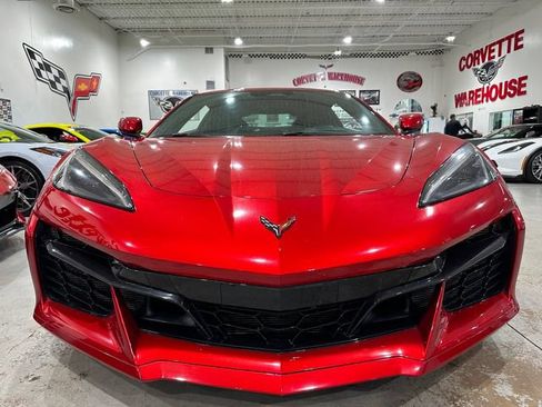 Used 2024 Chevrolet Corvette Z06 RWD image 30