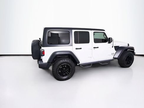 Used 2018 Jeep Wrangler Unlimited Sport S AWD/4WD image 10