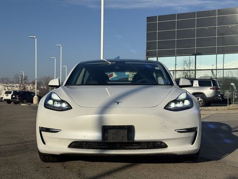 Used 2022 Tesla Model 3 Long Range image 2