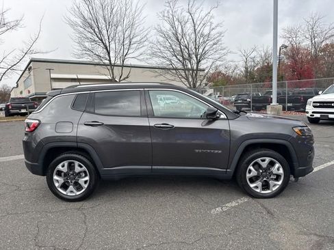 Used 2022 Jeep Compass Limited image 13