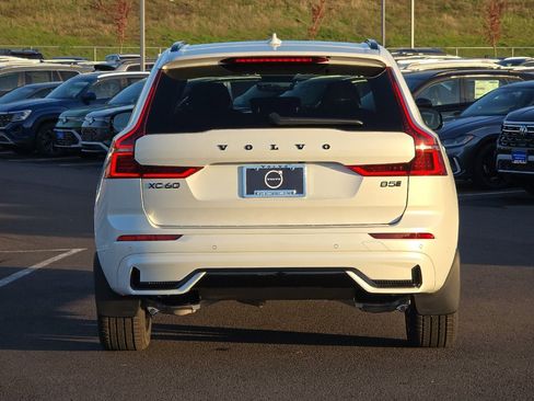 New 2026 Volvo XC60 B5 Ultra w/ Protection Package Premier image 4