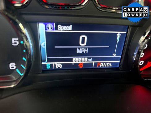 Used 2019 Chevrolet Suburban LT w/ Luxury Package image 23