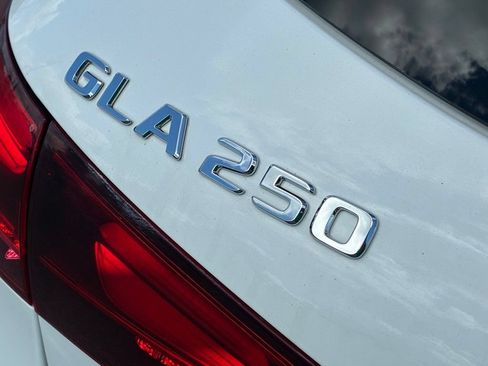 Used 2025 Mercedes-Benz GLA 250 4MATIC image 49