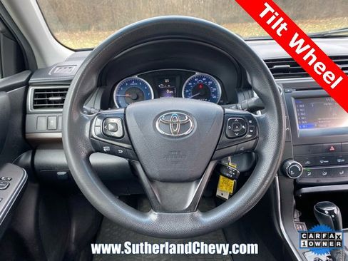 Used 2016 Toyota Camry LE image 18