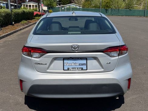 Used 2023 Toyota Corolla LE FWD image 6