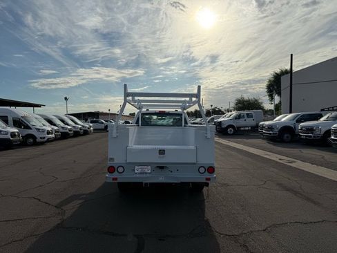 New 2026 Ford F250 XL w/ XL Chrome Package image 3