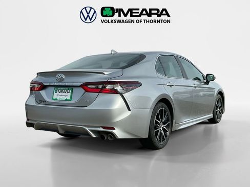 Used 2024 Toyota Camry SE image 5