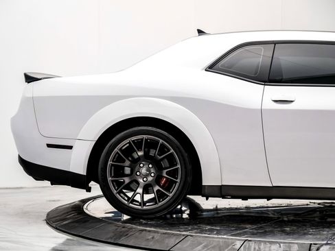 Used 2021 Dodge Challenger SRT Hellcat Redeye image 23
