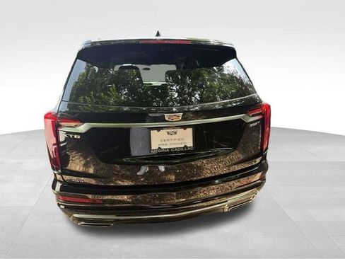 Used 2025 Cadillac XT6 Luxury AWD/4WD image 5
