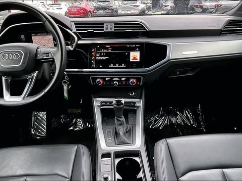 Used 2022 Audi Q3 2.0T Premium Plus w/ Premium Plus Package image 11