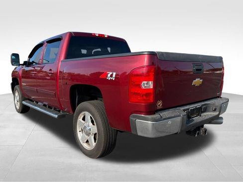 Used 2013 Chevrolet Silverado 2500 LTZ w/ LTZ Plus Package AWD/4WD image 3
