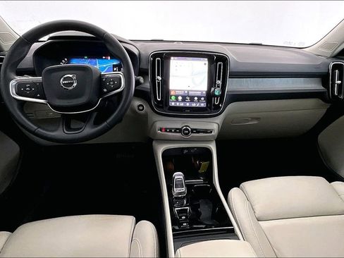 Used 2023 Volvo XC40 B5 Plus w/ Protection Package Premier image 20