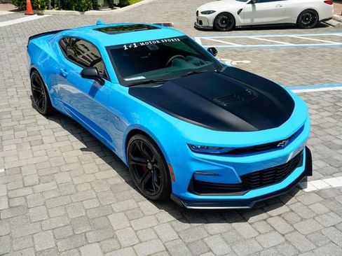 Used 2022 Chevrolet Camaro SS RWD image 39