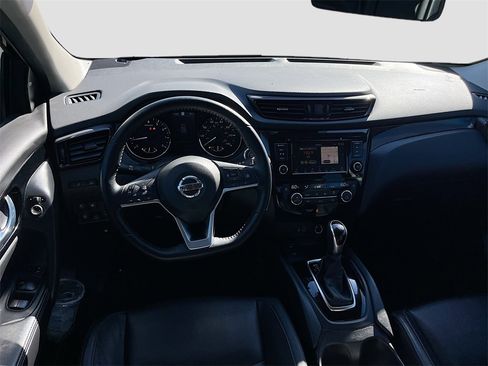 Used 2022 Nissan Rogue Sport SL image 26