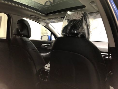 New 2026 Kia Sportage EX w/ EX Panorama Roof Package FWD image 11