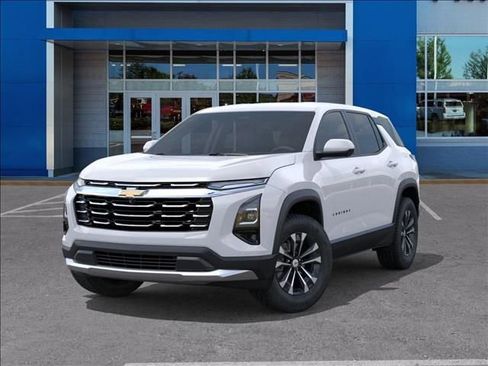 New 2026 Chevrolet Equinox LT w/ Convenience Package II image 6