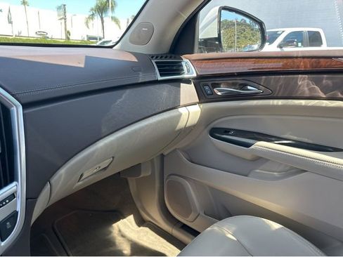 Used 2015 Cadillac SRX Performance w/ Driver Awareness Package image 27