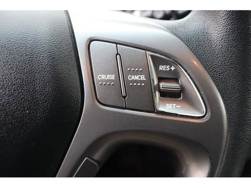 Used 2014 Hyundai Tucson GLS image 12