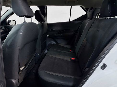 Used 2019 Nissan Kicks SV image 20