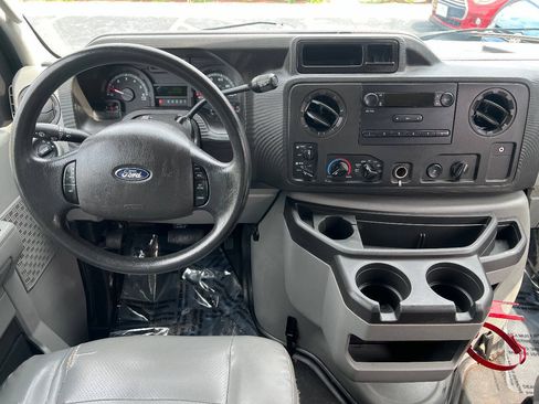 Used 2013 Ford E-350 and Econoline 350 XL RWD image 31