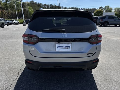 New 2026 Honda Pilot Sport image 19