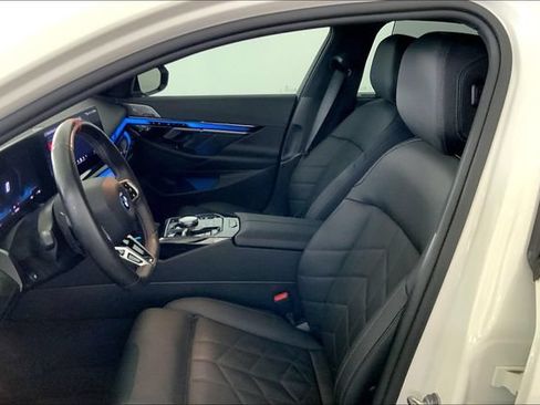 Used 2024 BMW i5 M60 w/ Premium Package AWD/4WD image 11