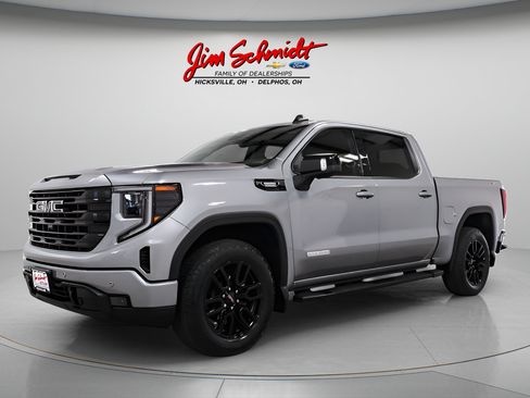 Used 2024 GMC Sierra 1500 Elevation w/ Elevation Premium Package AWD/4WD image 3