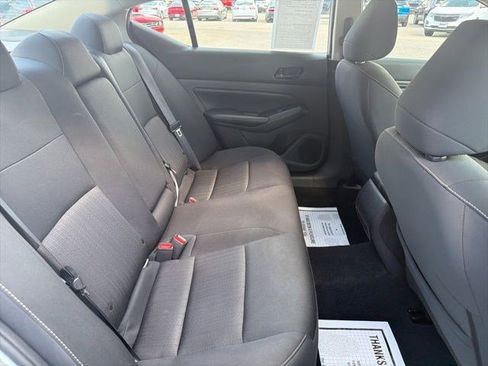 Used 2024 Nissan Altima 2.5 SV FWD image 17