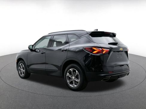 Used 2025 Chevrolet Blazer LT FWD image 5