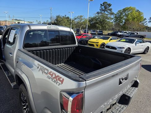 Used 2020 Toyota Tacoma TRD Sport image 49