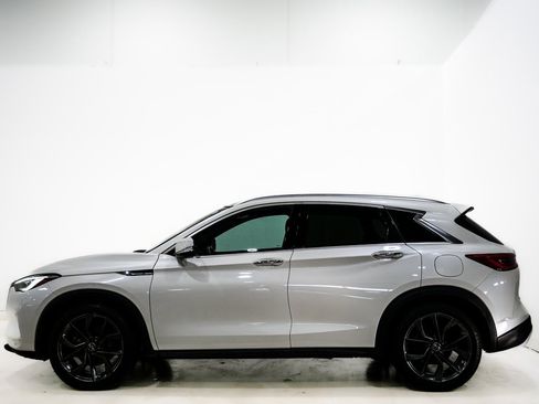 Used 2019 INFINITI QX50 Essential w/ Sensory Package image 6