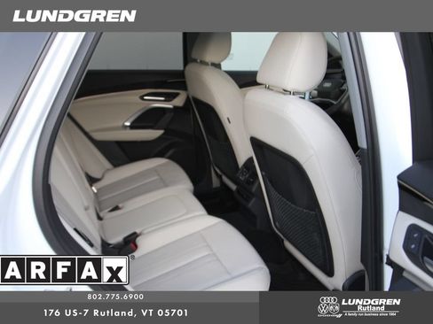 Certified 2025 Audi Q5 Premium w/ Convenience Package AWD/4WD image 12