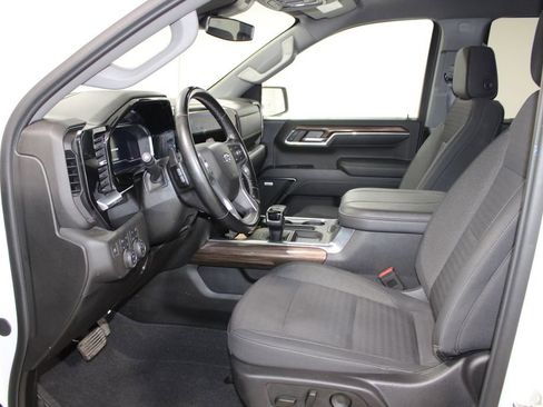 Used 2024 Chevrolet Silverado 1500 RST w/ Convenience Package II AWD/4WD image 18