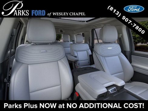 New 2026 Ford Expedition Platinum w/ Platinum Ultimate Package AWD/4WD image 10