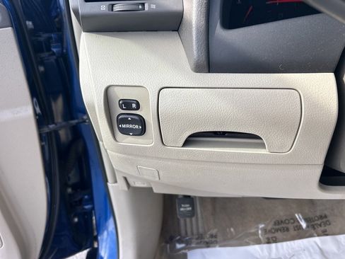 Used 2009 Toyota Camry image 6