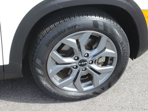 Certified 2024 Kia Seltos LX AWD/4WD image 33