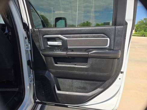 Used 2024 RAM 2500 Big Horn AWD/4WD image 21