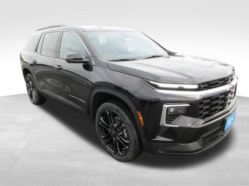 New 2026 Chevrolet Traverse LT w/ Driver Confidence Package FWD image 7