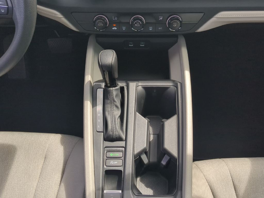 Certified 2025 Honda Accord LX image 16