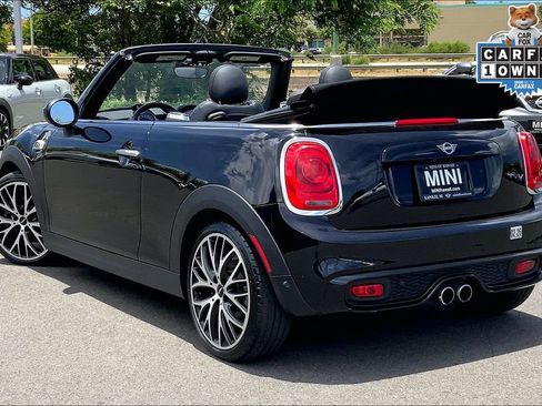 Used 2019 MINI Cooper S w/ Signature Upholstery Package FWD image 9