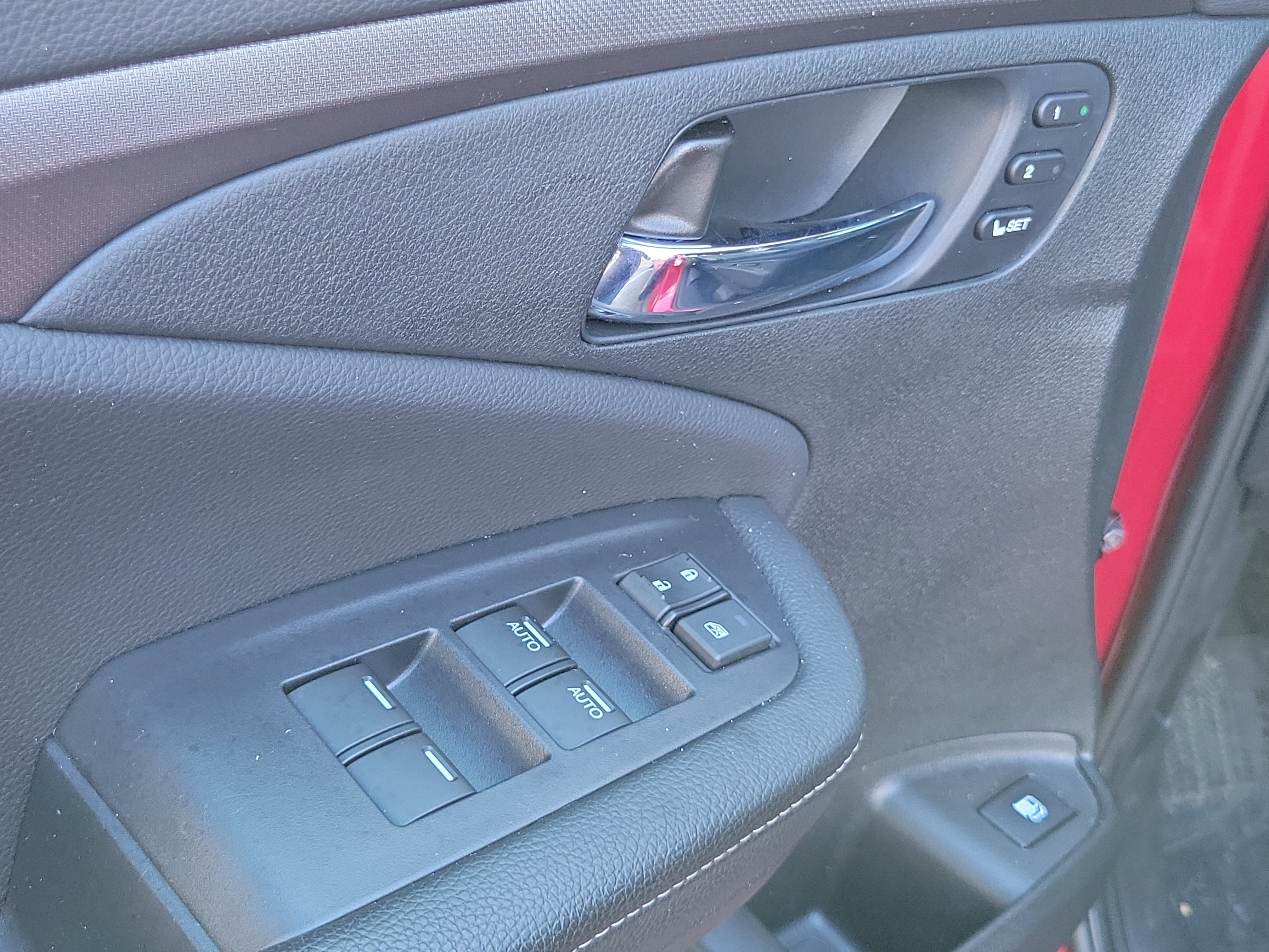 Certified 2025 Honda Ridgeline RTL image 17