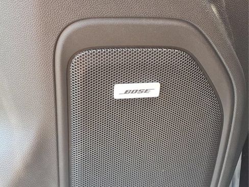 Used 2020 Chevrolet Silverado 1500 High Country w/ Technology Package AWD/4WD image 16