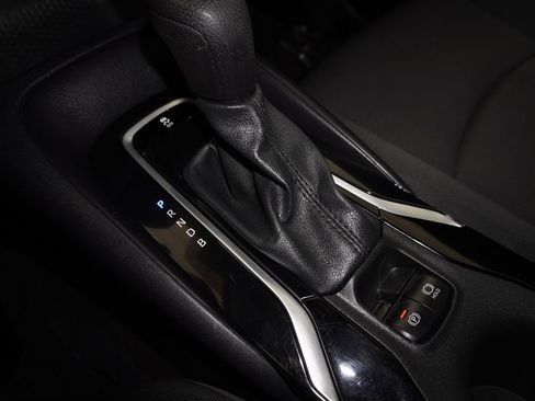 Certified 2022 Toyota Corolla LE image 17