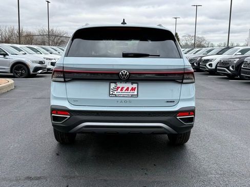 New 2026 Volkswagen Taos SE AWD/4WD image 4