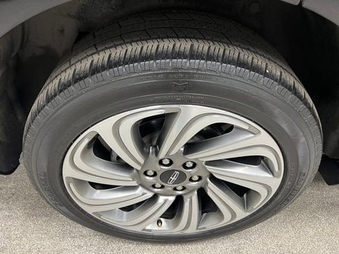 Used 2024 Lincoln Navigator Reserve image 15