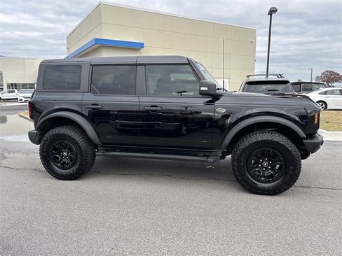 Used 2024 Ford Bronco Wildtrak image 6