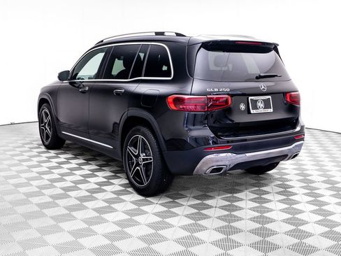 Used 2026 Mercedes-Benz GLB 250 image 3